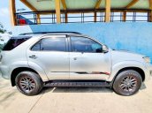 Chính chủ bán Toyota Fortuner năm 2016, màu bạc