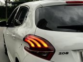 Bán ô tô Peugeot 208 năm 2015 giá cạnh tranh, chính chủ sử dụng