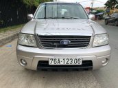 Cần bán lại xe Ford Escape năm 2005, màu bạc 