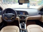 Cần bán lại xe Hyundai Elantra sản xuất năm 2018 còn mới