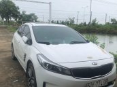 Cần bán xe Kia Cerato năm sản xuất 2016 còn mới