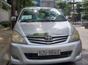 Cần bán gấp Toyota Innova năm sản xuất 2010, nhập khẩu còn mới, 300 triệu