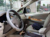 Cần bán gấp Toyota Innova năm sản xuất 2010, nhập khẩu còn mới, 300 triệu