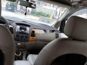 Cần bán gấp Toyota Innova năm sản xuất 2010, nhập khẩu còn mới, 300 triệu