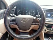 Cần bán lại xe Hyundai Elantra sản xuất năm 2018 còn mới