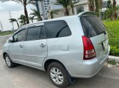 Cần bán xe Toyota Innova 2008, màu bạc