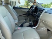 Cần bán lại xe Toyota Corolla Altis năm sản xuất 2013, màu đen, số sàn