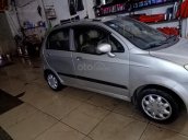 Cần bán gấp chiếc Chevrolet Spark đời 2010, xe gia đình sử dụng, còn mới