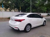 Bán xe Hyundai Accent 1.6MT năm 2019, màu trắng, giá tốt
