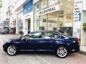 Volkswagen Passat Bluemotion xanh atlantic nội thất kem sang trọng - giảm ngay 200 triệu tiền mặt + giao ngay