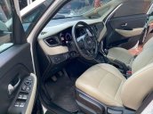 Kia Rondo 2.0MT, sản xuất 2018, màu trắng