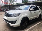 Cần bán xe Toyota Fortuner 2014, màu trắng