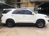 Cần bán xe Toyota Fortuner 2014, màu trắng