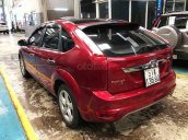 Cần bán lại xe Ford Focus năm sản xuất 2011, màu đỏ còn mới, 340 triệu