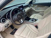 [HOT] Mercedes C250 trắng, SX 2016, giá cực yêu