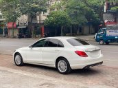 [HOT] Mercedes C250 trắng, SX 2016, giá cực yêu