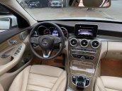 [HOT] Mercedes C250 trắng, SX 2016, giá cực yêu