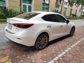 Cần bán Mazda 3 2017 bản 2.0AT màu trắng, biển Hà Nội