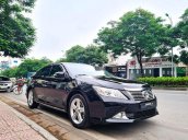 Cần bán Toyota Camry 2.5Q đời 2014, màu đen