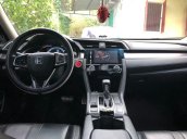 Cần bán lại xe Honda Civic sản xuất năm 2018, màu trắng, xe nhập 