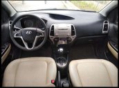 Cần bán Hyundai i20 đời 2011, màu bạc, nhập khẩu