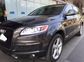 Cần bán Audi Q7 năm sản xuất 2008, xe chính chủ giá mềm