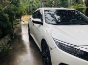 Cần bán lại xe Honda Civic sản xuất năm 2018, màu trắng, xe nhập 