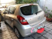 Cần bán Hyundai i20 đời 2011, màu bạc, nhập khẩu