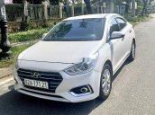 Cần bán lại xe Hyundai Accent 2019, màu trắng, số tự động