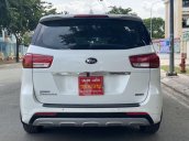 Cần bán lại xe Kia Sedona 2017, màu trắng như mới