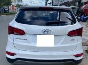 Bán gấp chiếc Hyundai Santa Fe năm sản xuất 2019, xe còn mới, giá ưu đãi