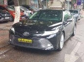 Cần bán xe Toyota Camry 2.5Q đời 2019, màu đen, xe nhập