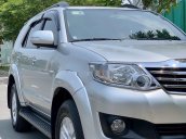 Bán xe Toyota Fortuner năm sản xuất 2012, màu bạc số tự động, BSTP, mới 95%