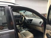 Cần bán Toyota Fortuner đời 2013, màu xám  