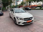 Cần bán xe Mercedes-Benz CLA 200 màu trắng, nhập khẩu SX 2014, ĐK 2015