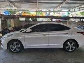 Bán gấp xe Hyundai - Accent ATH sản xuất 2020 màu trắng