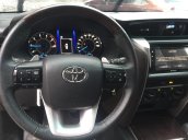 Cần bán xe Toyota Fortuner đời 2019, màu đen, số tự động