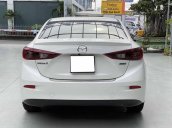 Bán gấp chiếc Mazda3 1.5AT 2017 sedan bản Facelift màu trắng, xe cá nhân cực mới 