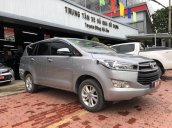 Bán xe Toyota Innova đời 2019, màu bạc số sàn, biển SG