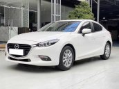 Bán gấp chiếc Mazda3 1.5AT 2017 sedan bản Facelift màu trắng, xe cá nhân cực mới 