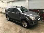 Cần bán Toyota Fortuner đời 2013, màu xám  