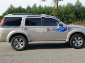 Bán Ford Everest đời 2010, màu bạc, số tự động