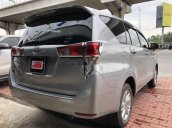 Bán xe Toyota Innova đời 2019, màu bạc số sàn, biển SG