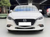 Bán gấp chiếc Mazda3 1.5AT 2017 sedan bản Facelift màu trắng, xe cá nhân cực mới 