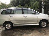 Cần bán xe Toyota Innova sản xuất năm 2006 xe gia đình, giá tốt