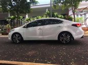 Cần bán Kia Cerato năm sản xuất 2018, màu trắng, xe gia đình 