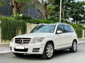 Cần bán gấp Mercedes GLK300 4Matic sản xuất 2010, màu trắng, 615tr