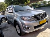 Bán Toyota Fortuner V 2014, số tự động 1 cầu, máy xăng