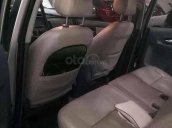 Cần bán lại xe Toyota Innova sản xuất 2012, màu bạc còn mới