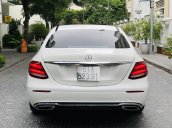 Mercedes E250 đời 2018, màu trắng còn mới